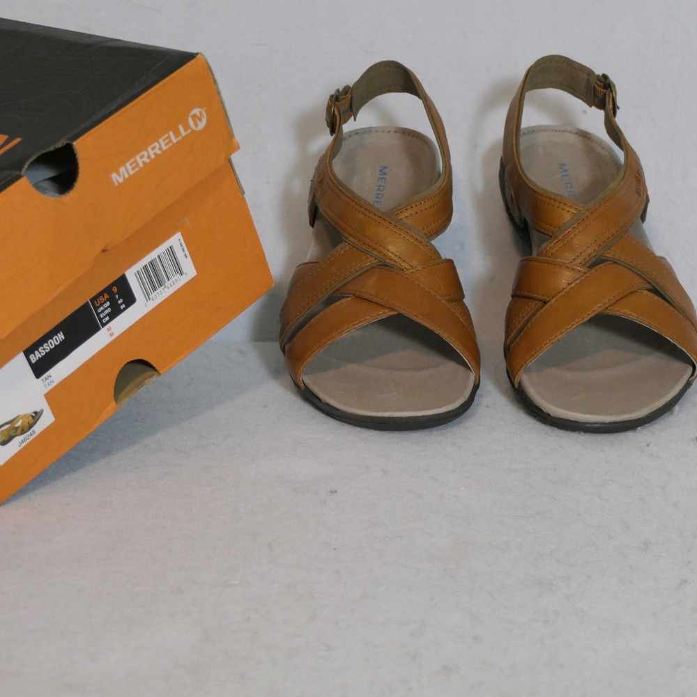 NIB Merrell Womens Bassoon Sandals 9 Tan Leather Strappy Gorpcore Granola J46248